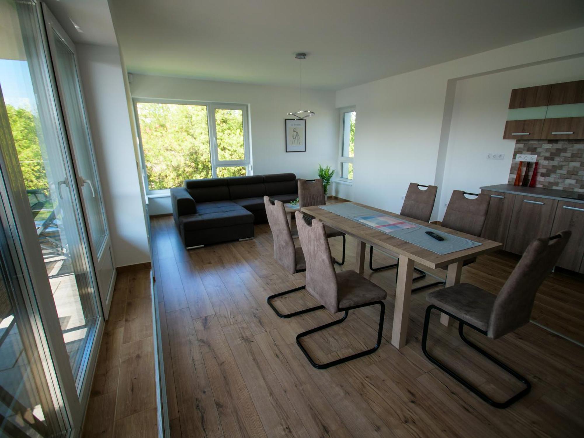 Zea Apartmanhaz Lägenhet Balatonfenyves Exteriör bild