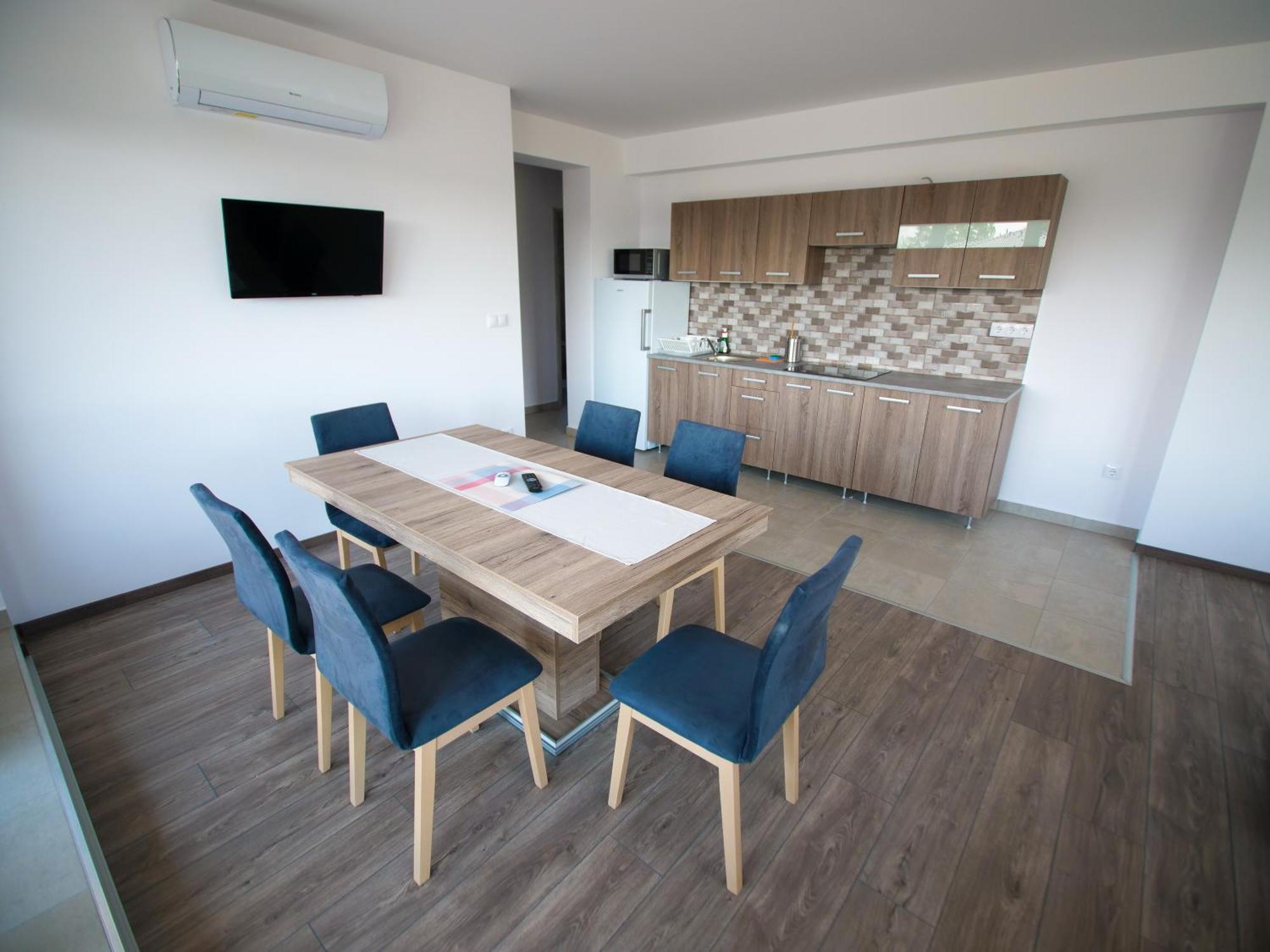 Zea Apartmanhaz Lägenhet Balatonfenyves Exteriör bild