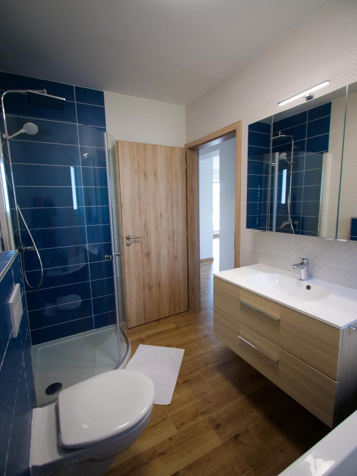 Zea Apartmanhaz Lägenhet Balatonfenyves Exteriör bild
