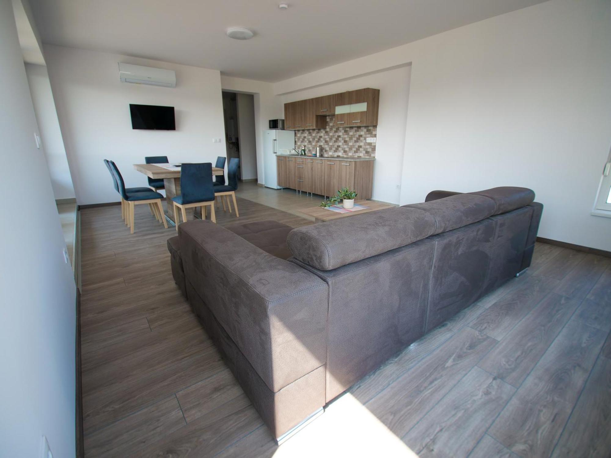 Zea Apartmanhaz Lägenhet Balatonfenyves Exteriör bild