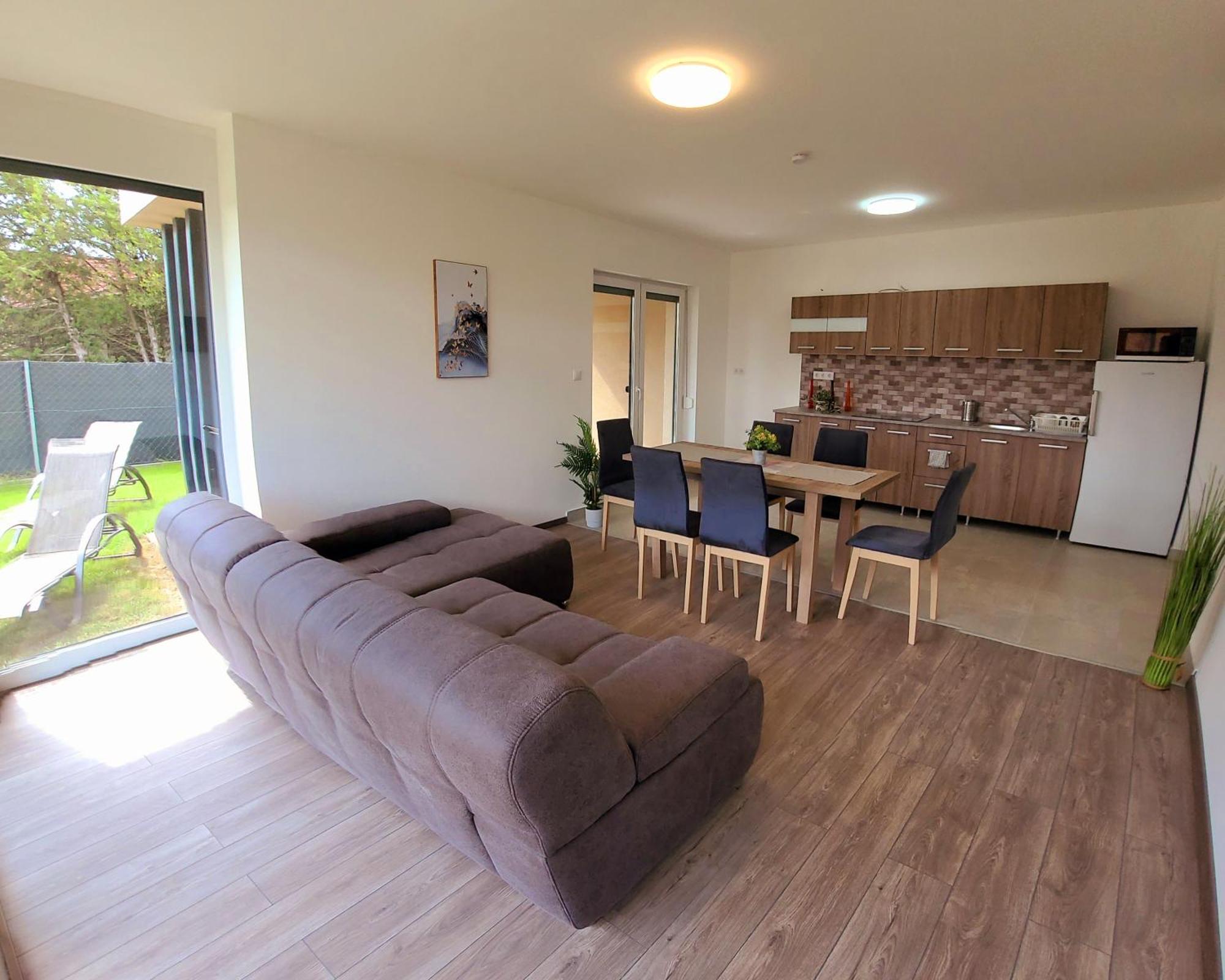 Zea Apartmanhaz Lägenhet Balatonfenyves Exteriör bild