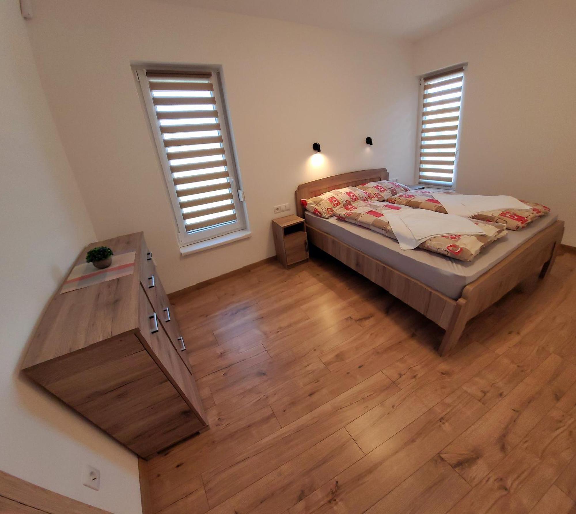Zea Apartmanhaz Lägenhet Balatonfenyves Exteriör bild